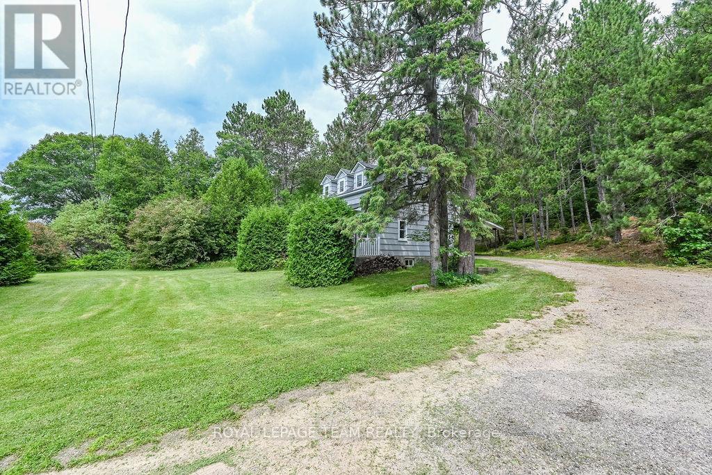 Property Photo: 19752 Highway 60 Highway ON K0J 1B0
