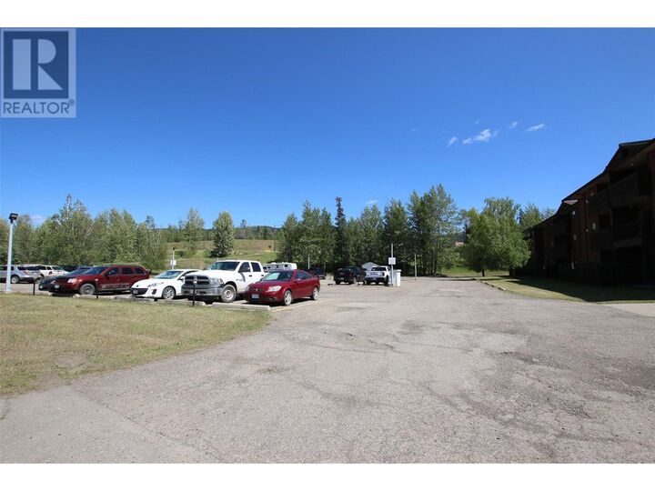 Property Photo: 195 Chamberlain Crescent 206 BC V0C 2W0