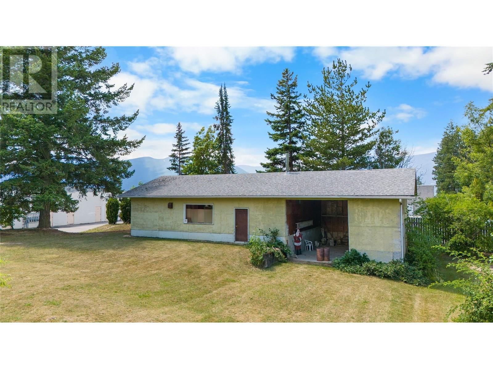 Photo de la propriété: 1031 7th N Avenue BC V0B 1G6