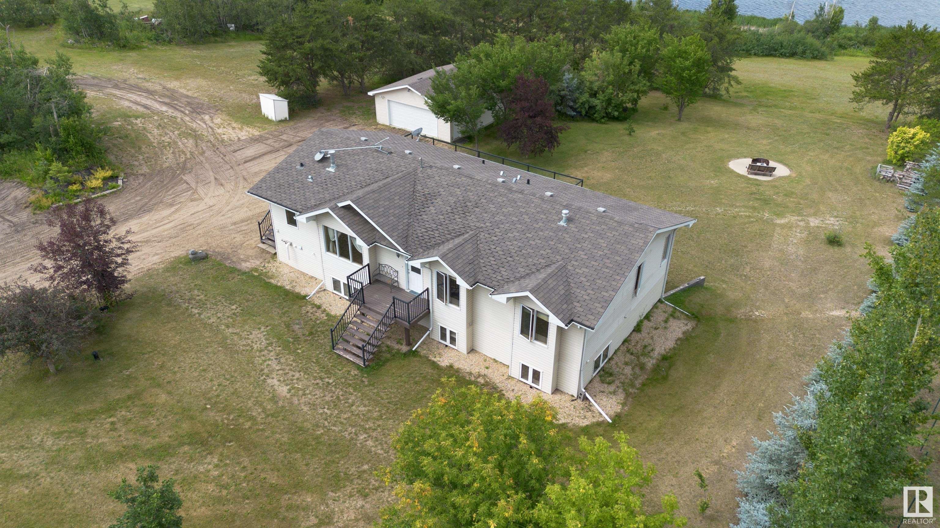 Property Photo: 23329 Sh 651 32 AB T0A 1N6