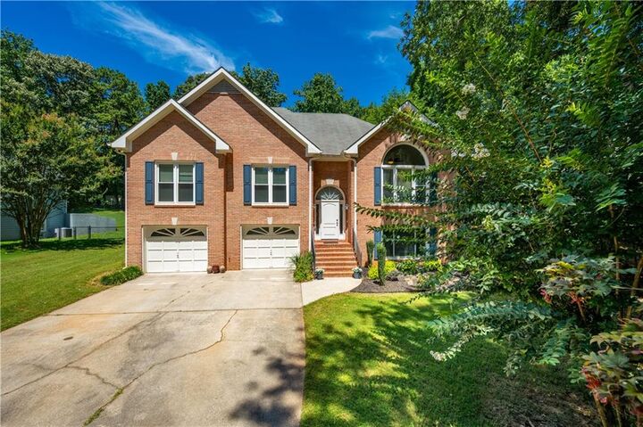 Property Photo: 2080 Ivy Lane GA 30041