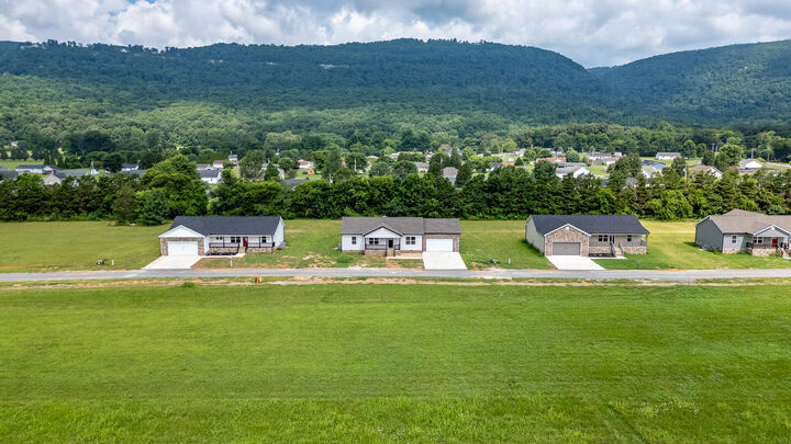 Property Photo:  108 Galloway Airport Road  TN 37327 