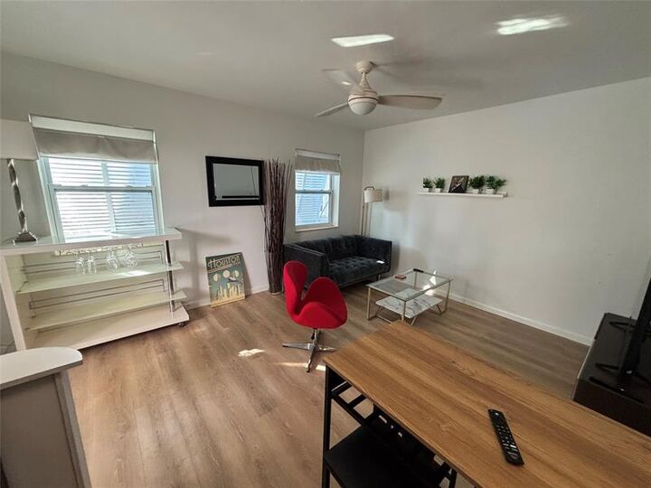 Property Photo: 1315 SE 2nd St Rear East FL 33301