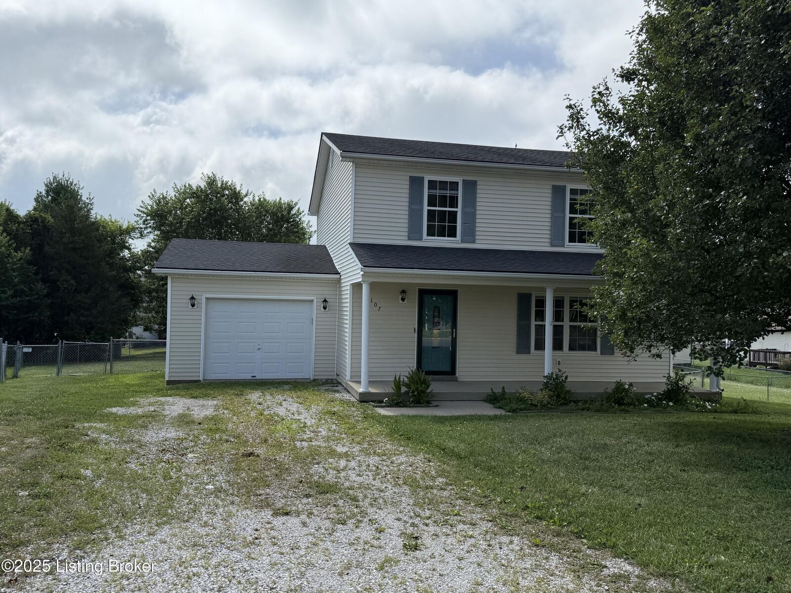 Property Photo: 107 Laurel Ct KY 42701