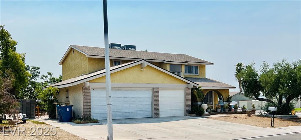 Property Photo: 421 Courtney Lane NV 89107