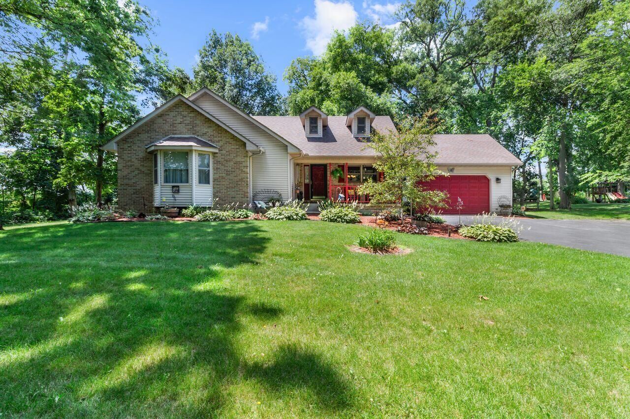 Property Photo: 18082 Warrick Road IN 46341