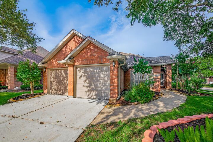 Property Photo:  13919 Aspen Cove Drive  TX 77077 