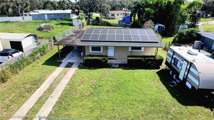 Property Photo:  1716 Warfield Place  FL 33870 