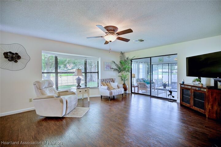 Property Photo:  2407 Par Road  FL 33872 