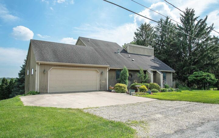 1014 NE 1st Avenue  Waverly IA 50677 photo