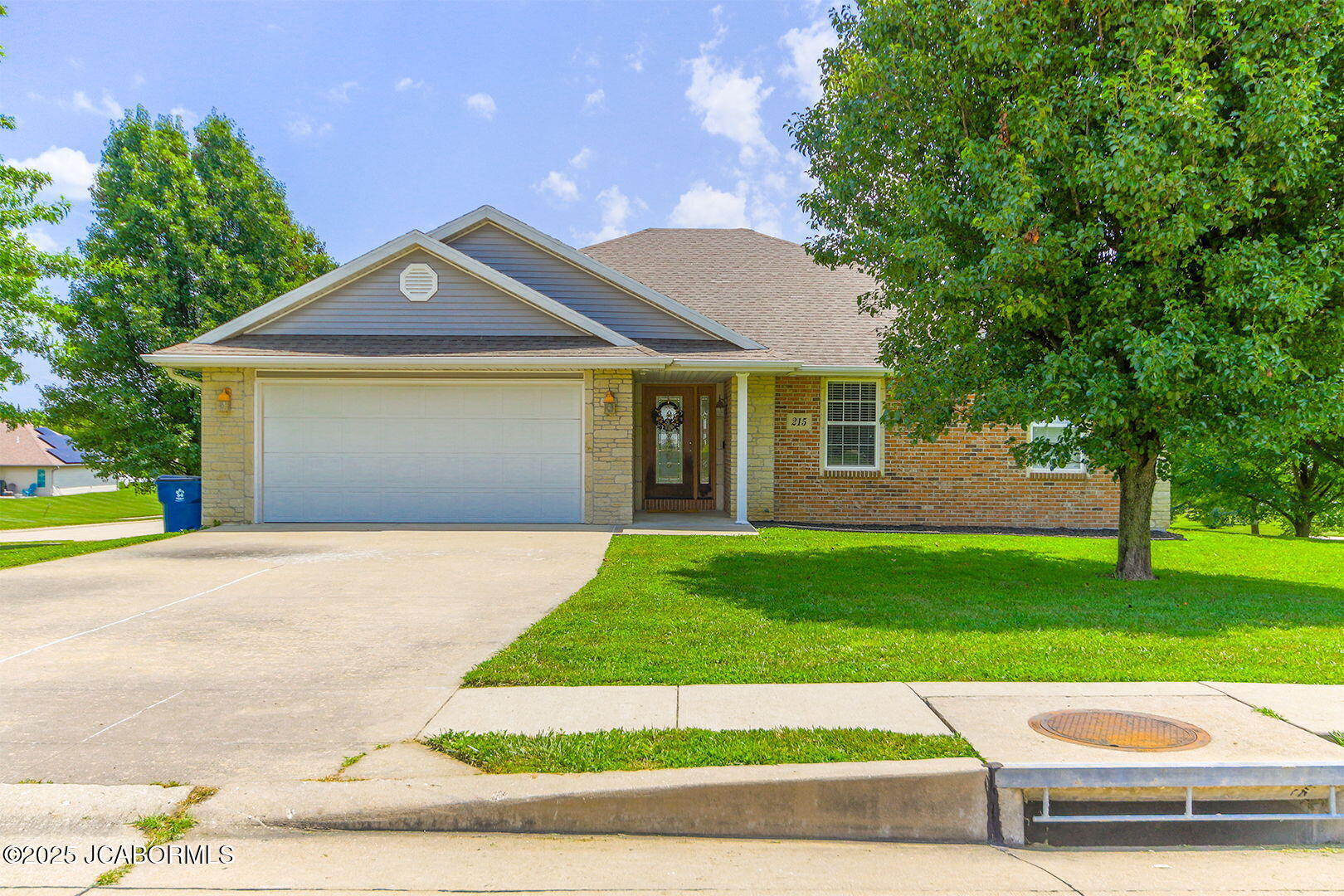 Property Photo: 215 Harwood Street MO 65043