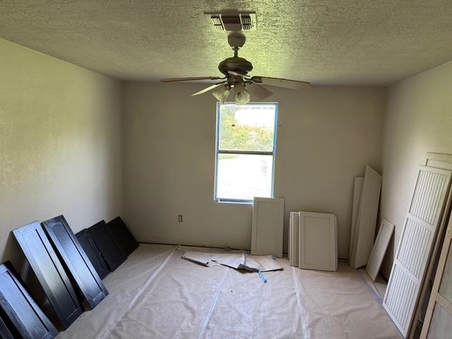Property Photo: 408 NW Arlington Ave OK 73507