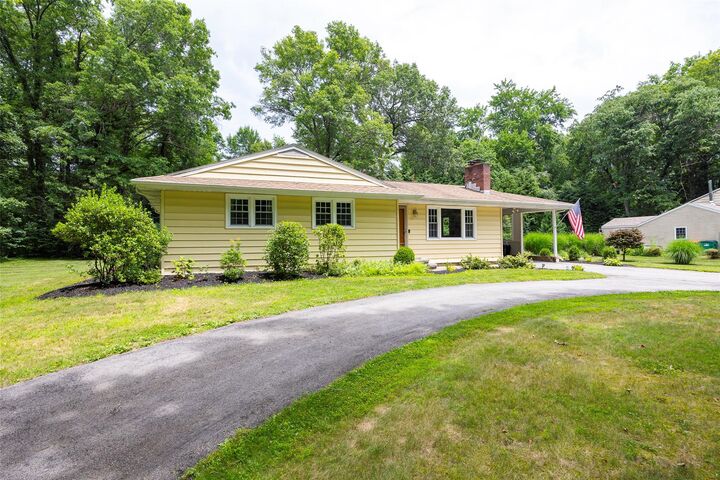 18 Alexander Boulevard  Poughkeepsie NY 12603 photo