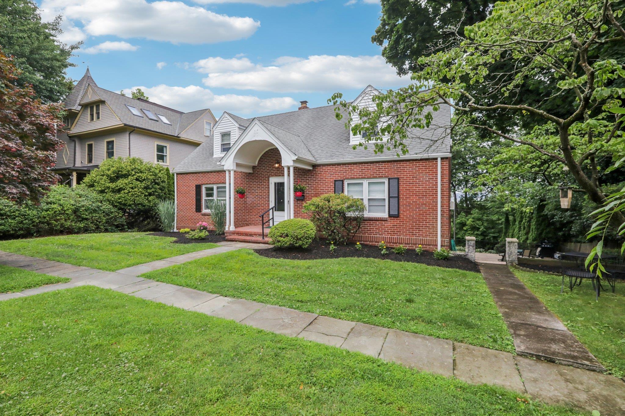 Property Photo: 4 Aldine Park NY 10960
