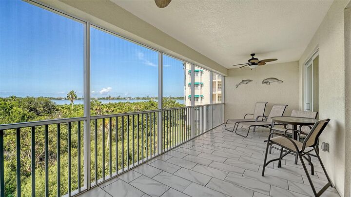 Property Photo: 250 Hidden Bay Drive 302 FL 34229