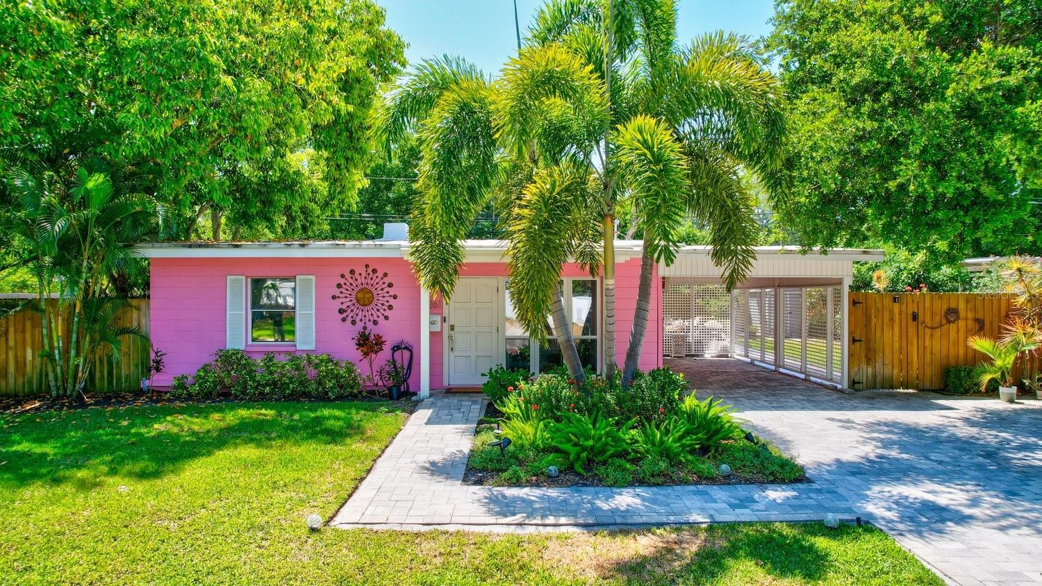 Property Photo: 4261 Porpoise Drive SE FL 33705