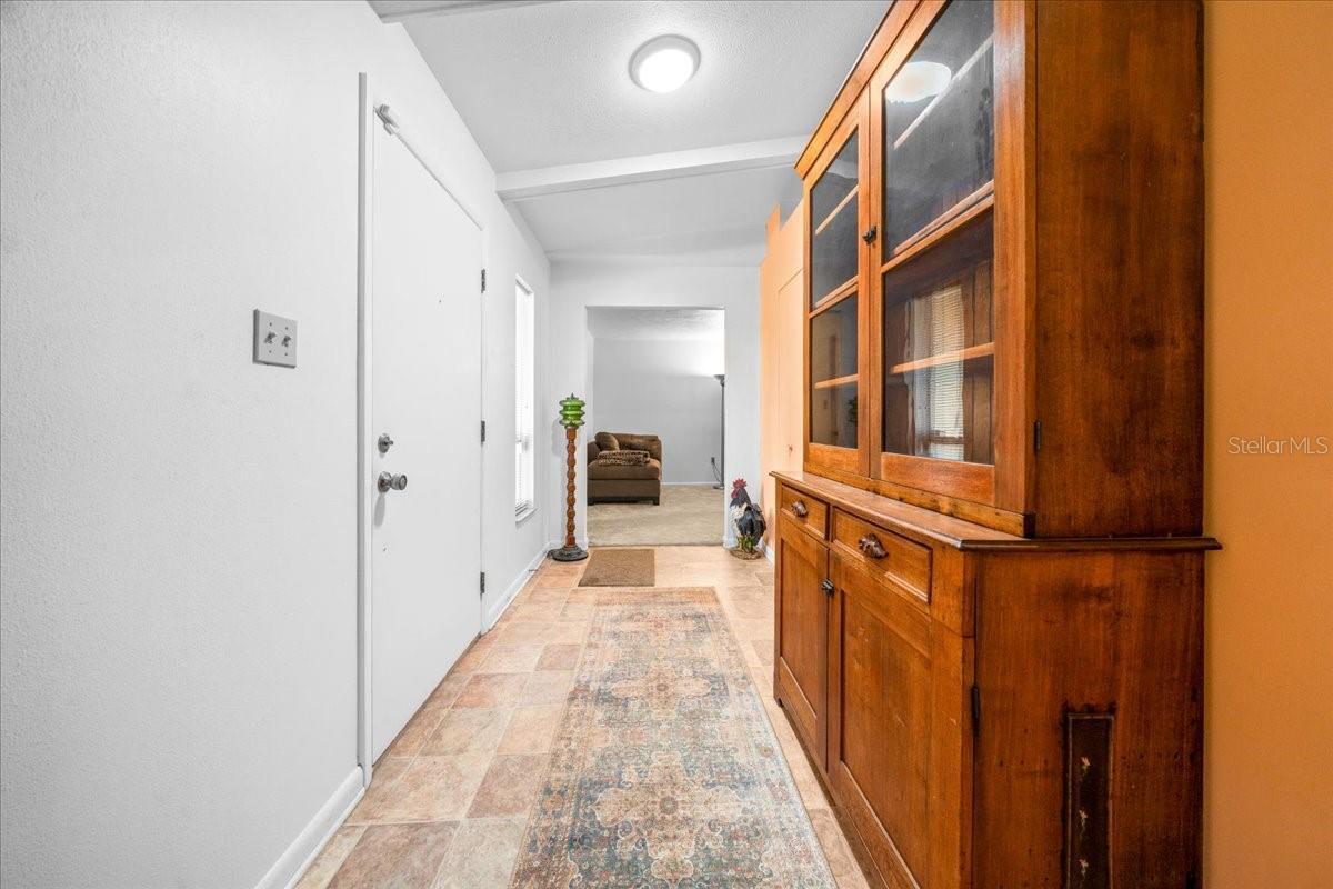 Property Photo: 5401 SE 2nd Street FL 34480