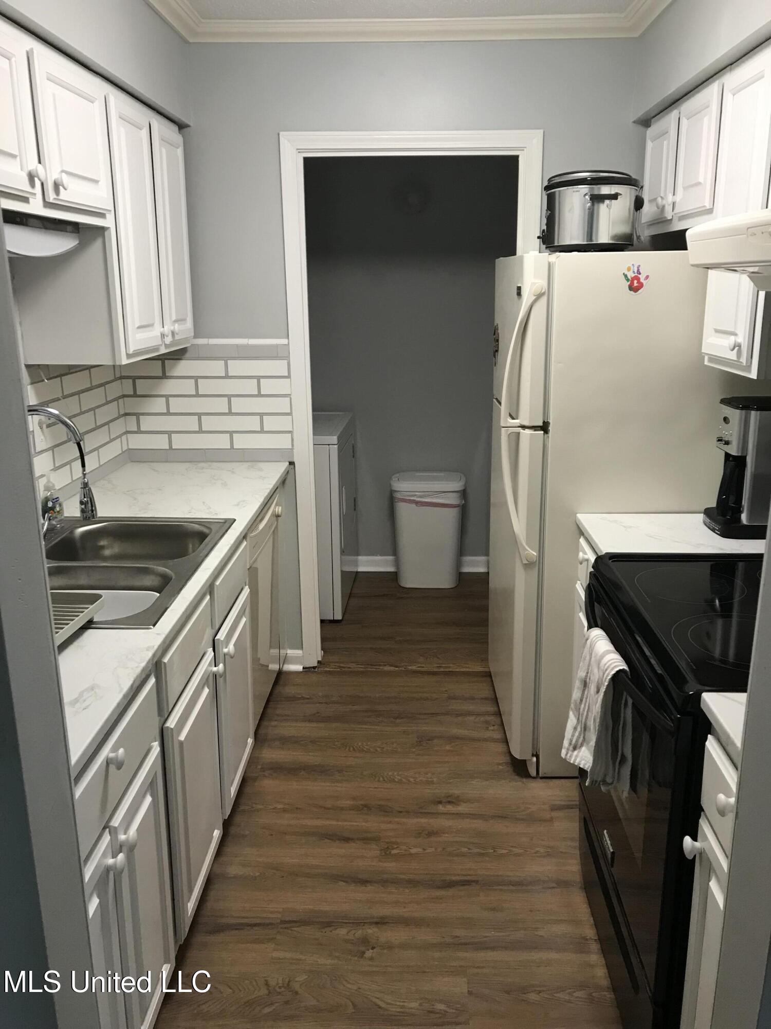 Property Photo: 223 Highpoint Drive MS 39525