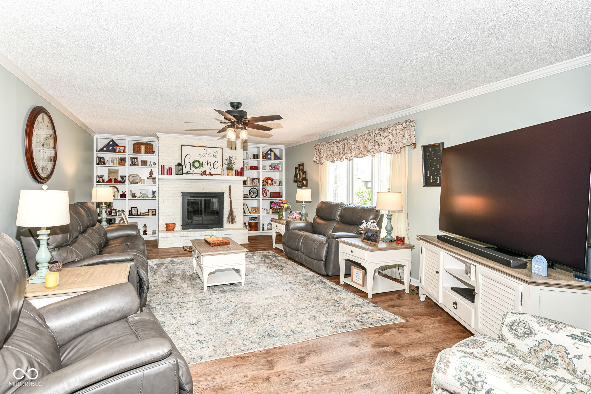 Property Photo: 4646 Lambeth Walk IN 46033