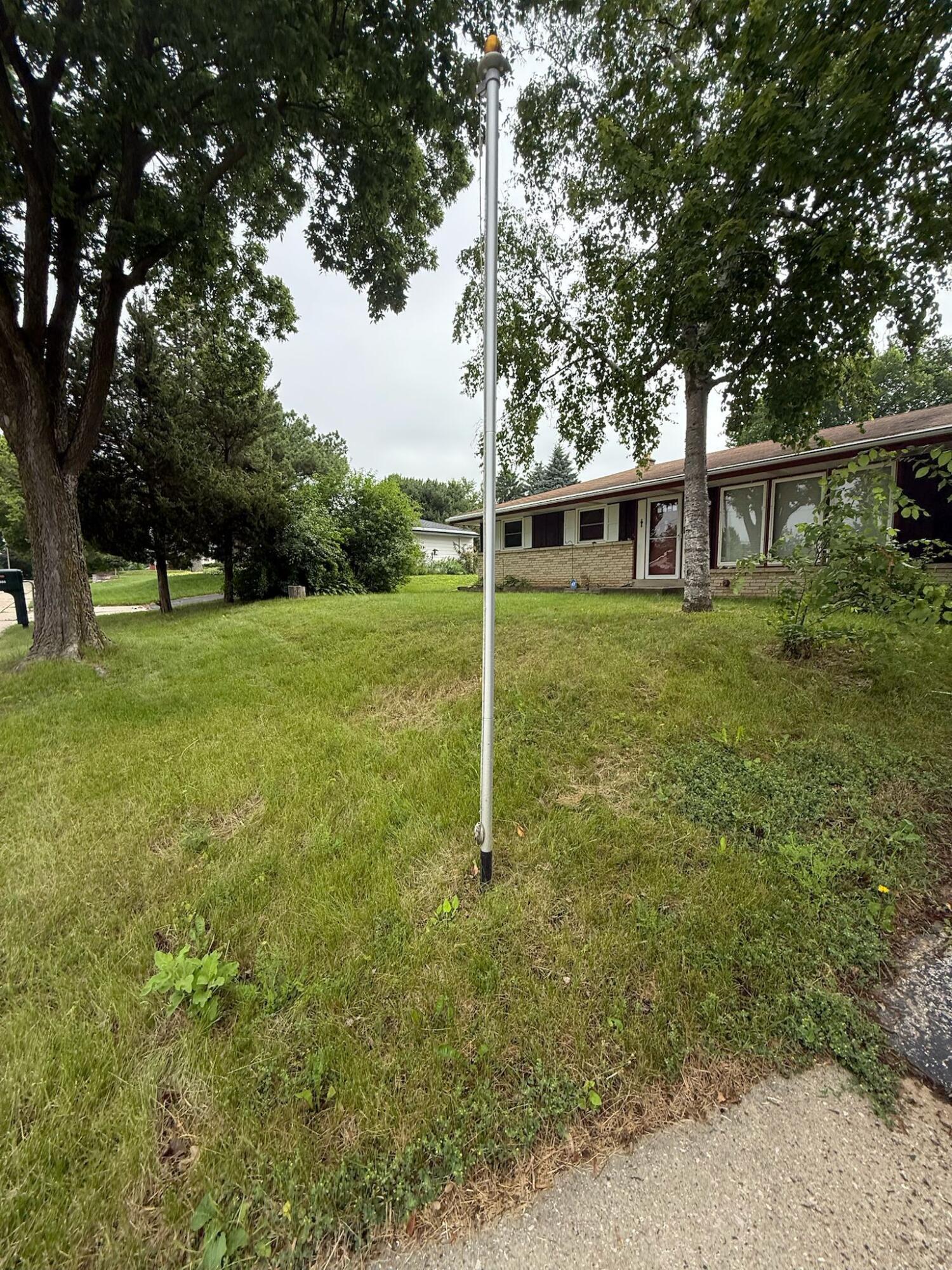 7406 N 43rd St  Milwaukee WI 53209 photo