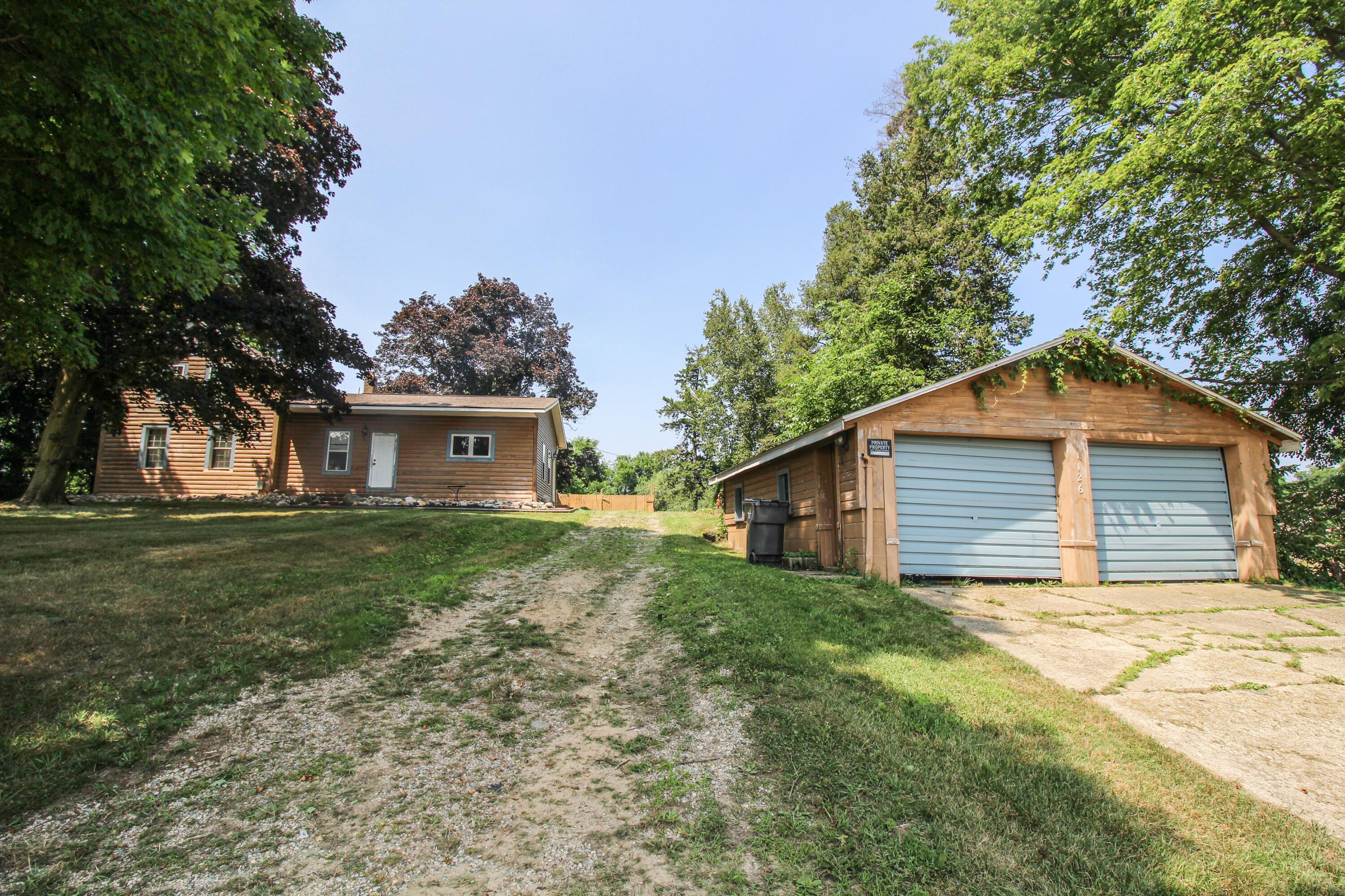 Property Photo: 11126 Shavehead Lake Street Road MI 49042