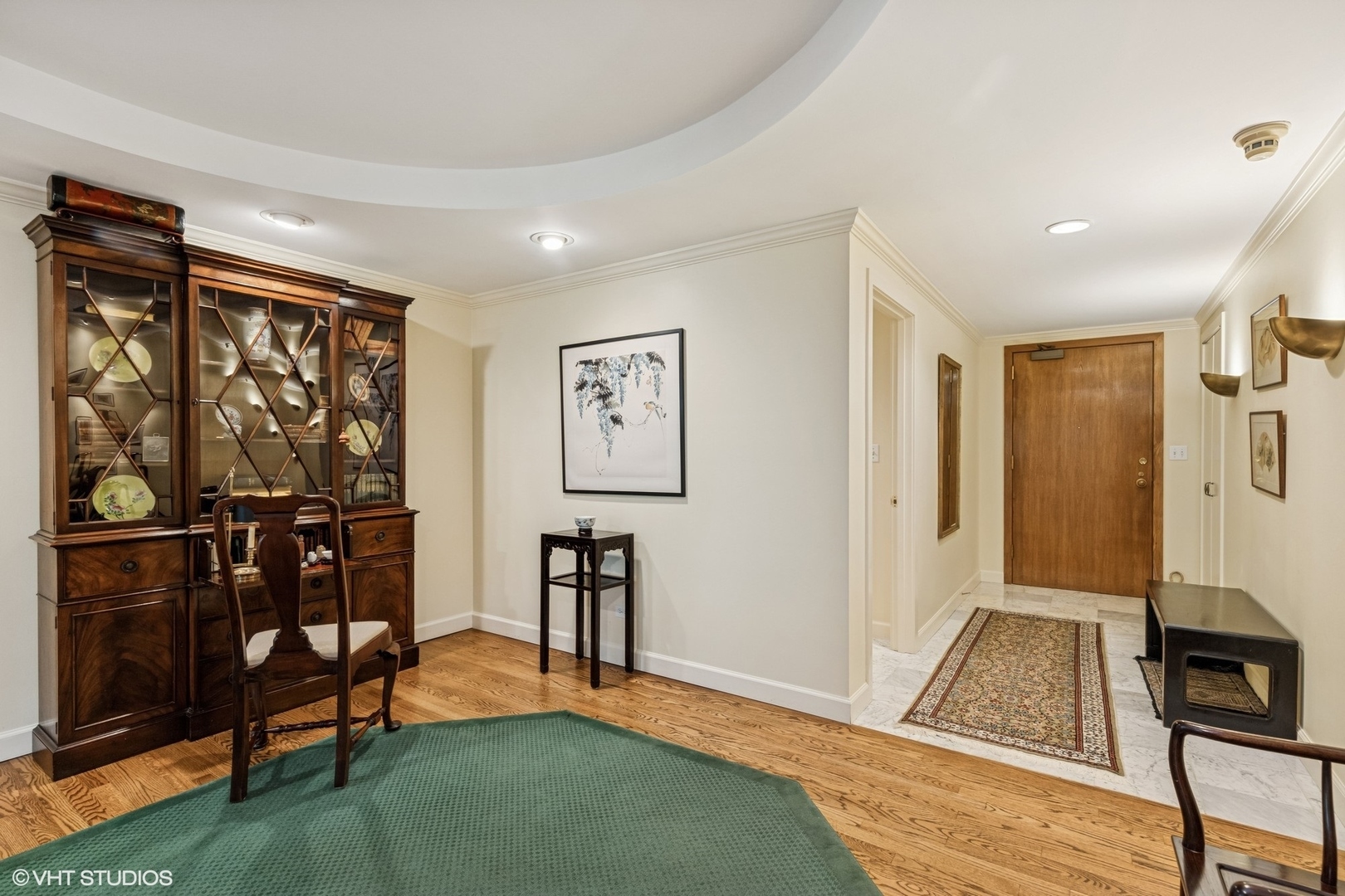 Property Photo: 533 N Mayflower Road C IL 60045