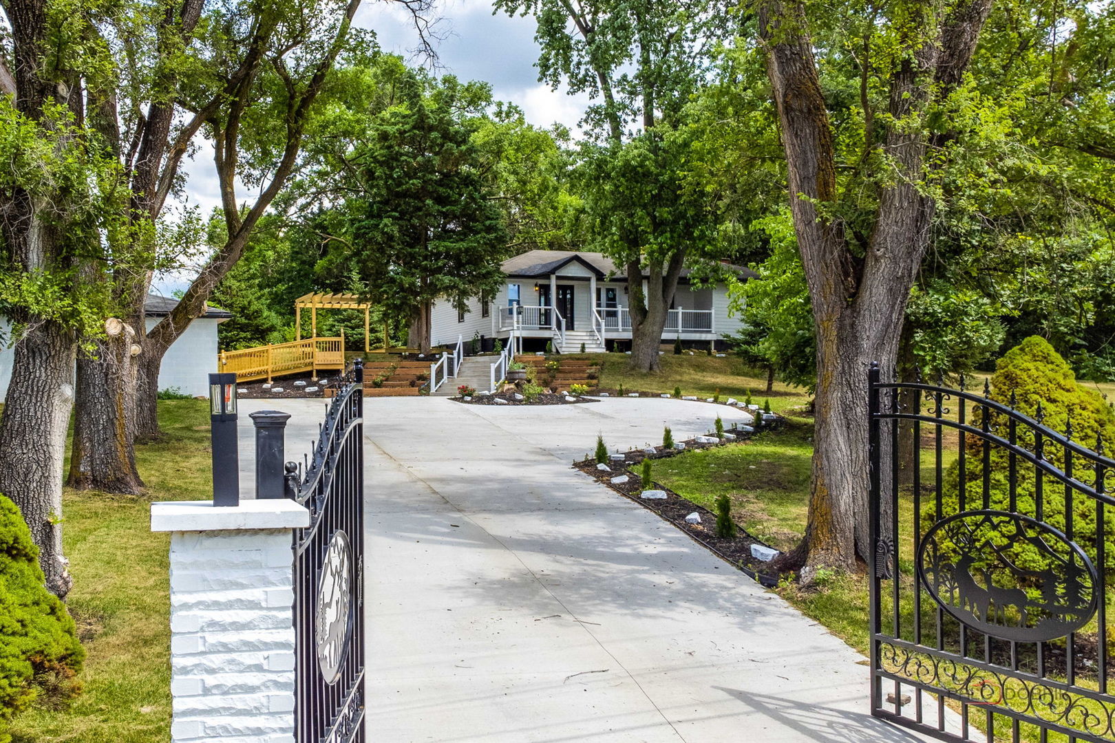 16705 Wolf Road  Orland Park IL 60467 photo