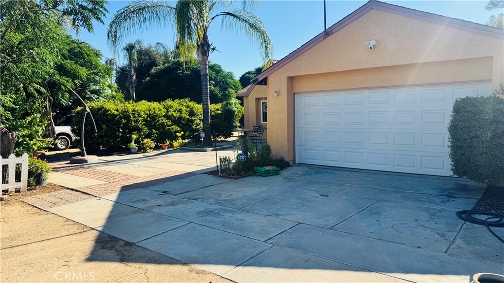 Property Photo: 31191 Murrieta Road CA 92584
