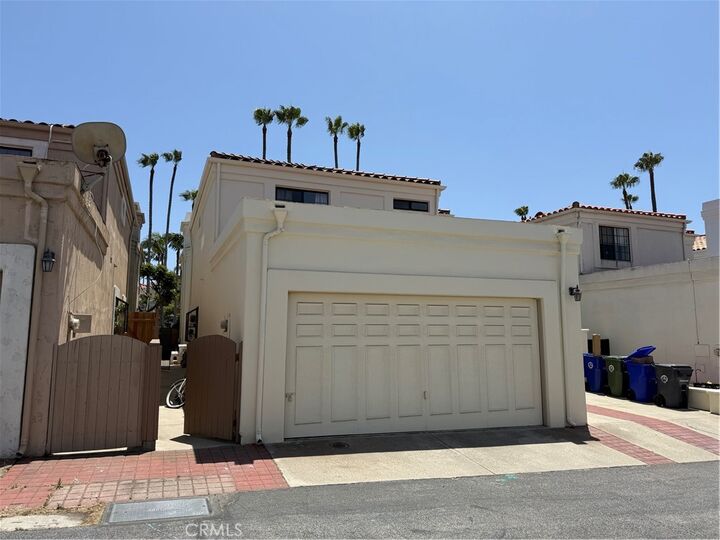Property Photo: 11 Arbolado Court CA 90266