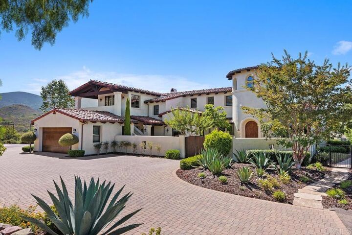 8183 Doug Hill  San Diego CA 92127 photo