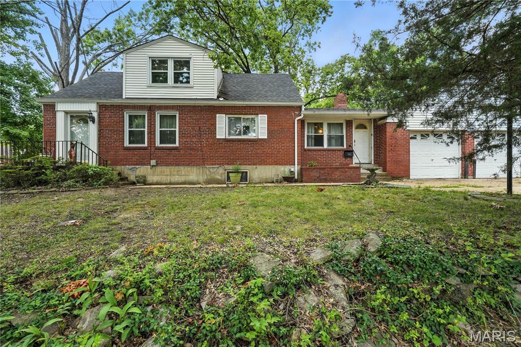 Property Photo: 831 S Harrison Avenue MO 63122