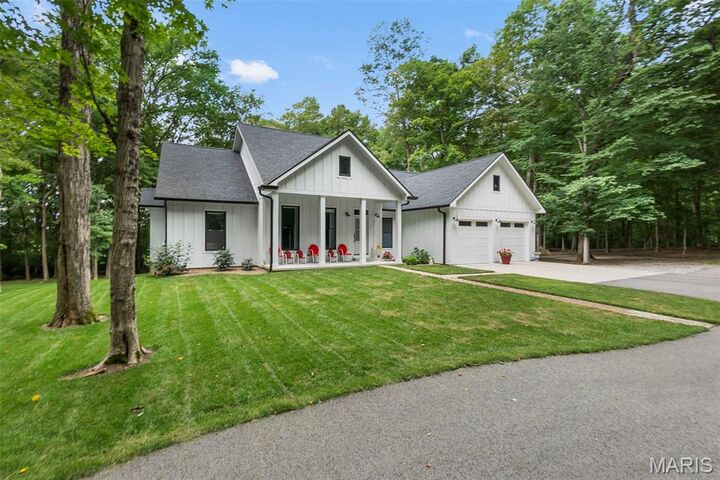 Property Photo: 3124 County Road 214 MO 63701