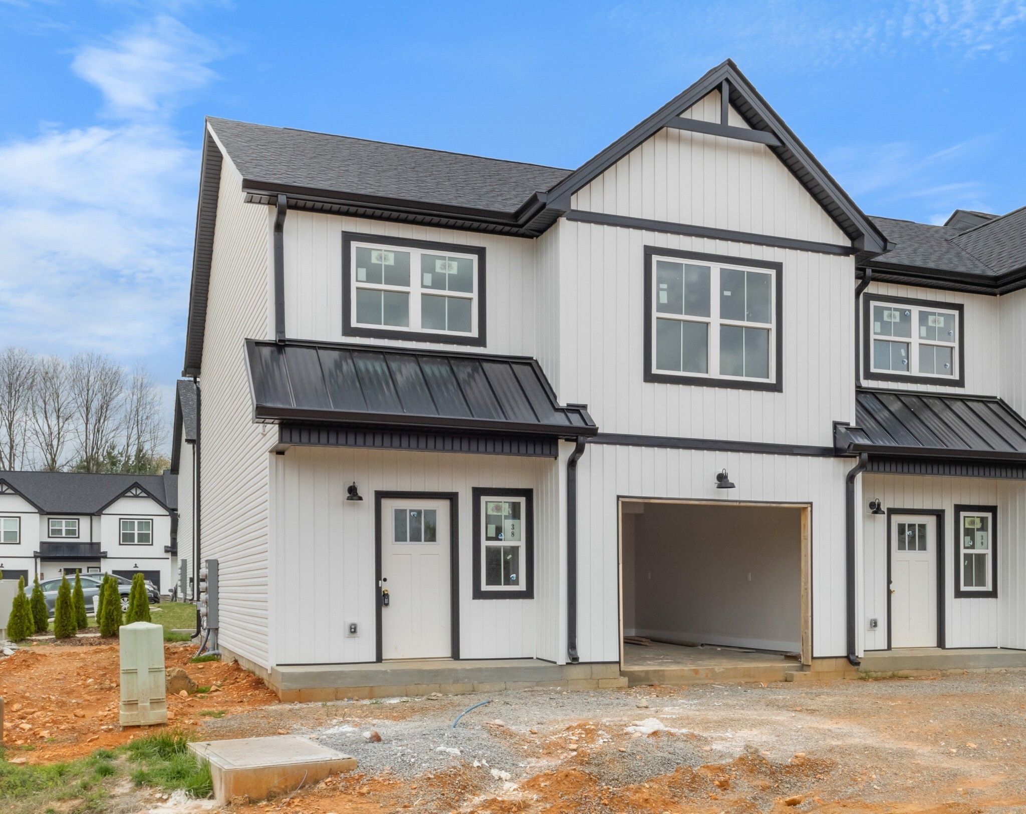 Property Photo: 166 Sango Dr Bldg 5 41 TN 37043