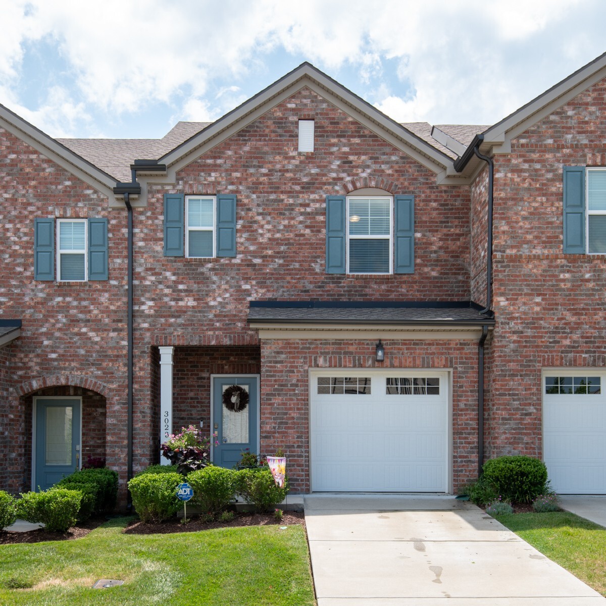 Property Photo: 3023 Duvall Dr TN 37066