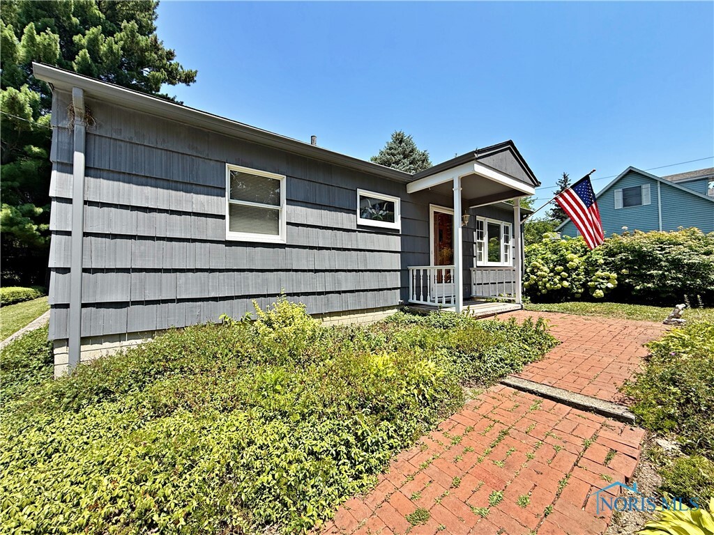 Property Photo: 185 Van Meter Drive OH 44883