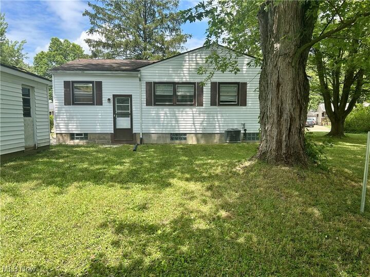 Property Photo: 1345 Autumn Drive NW OH 44485