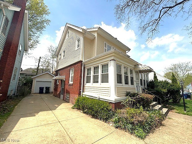Property Photo:  916 Whitby Road  OH 44112 