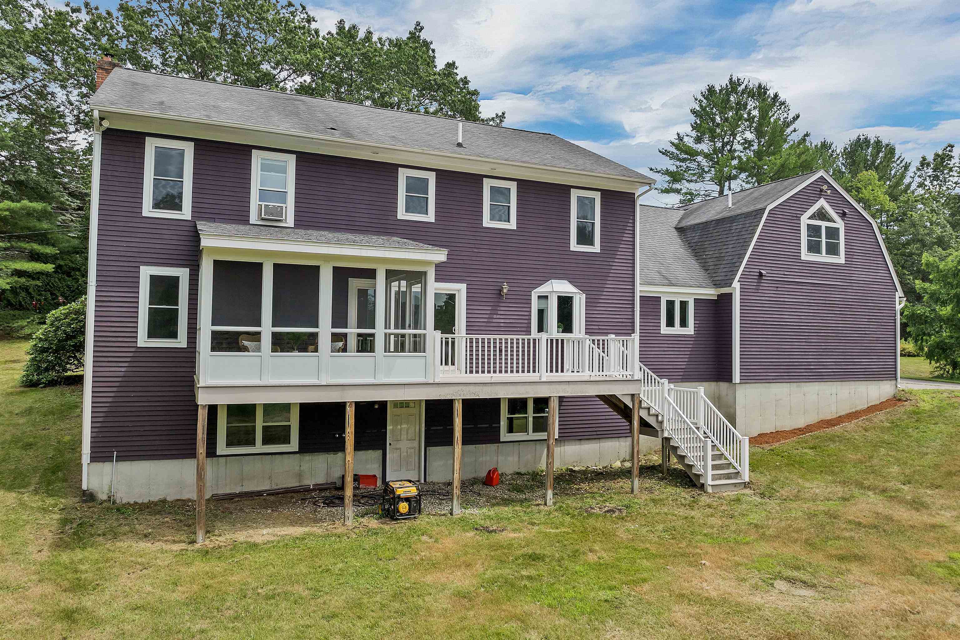 Property Photo: 89 Kendall Pond Road NH 03087