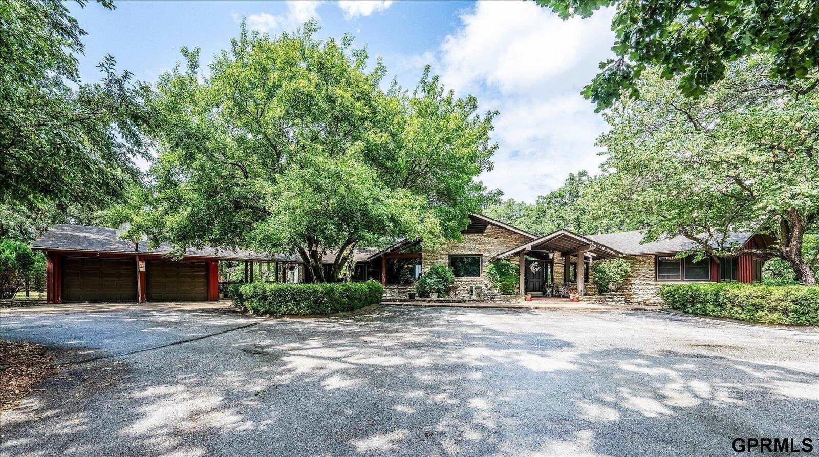 Property Photo:  200 Timber Road  IA 51503 