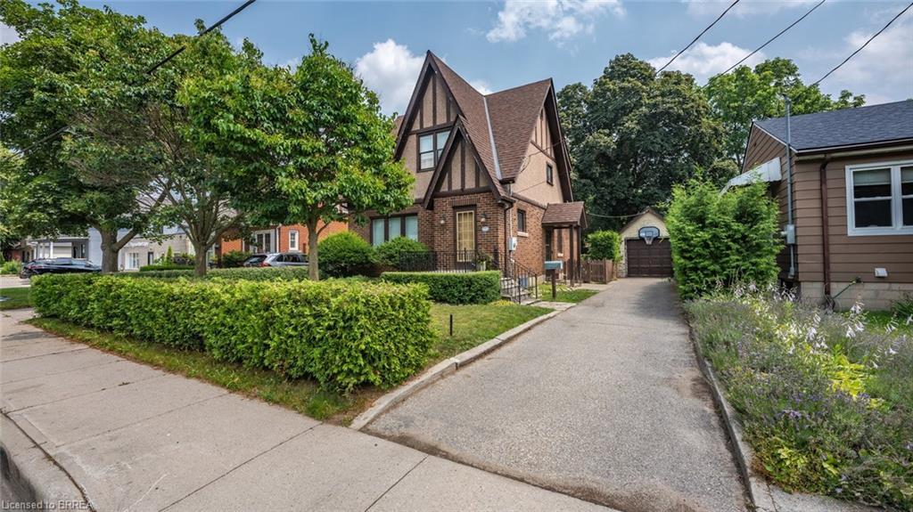 Photo de la propriété:  31 Morrell Street  ON N3T 4J3 