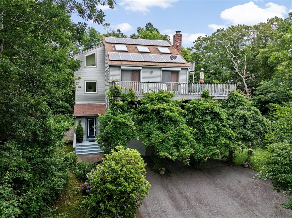 Property Photo: 15 Nonantum Rd MA 02360