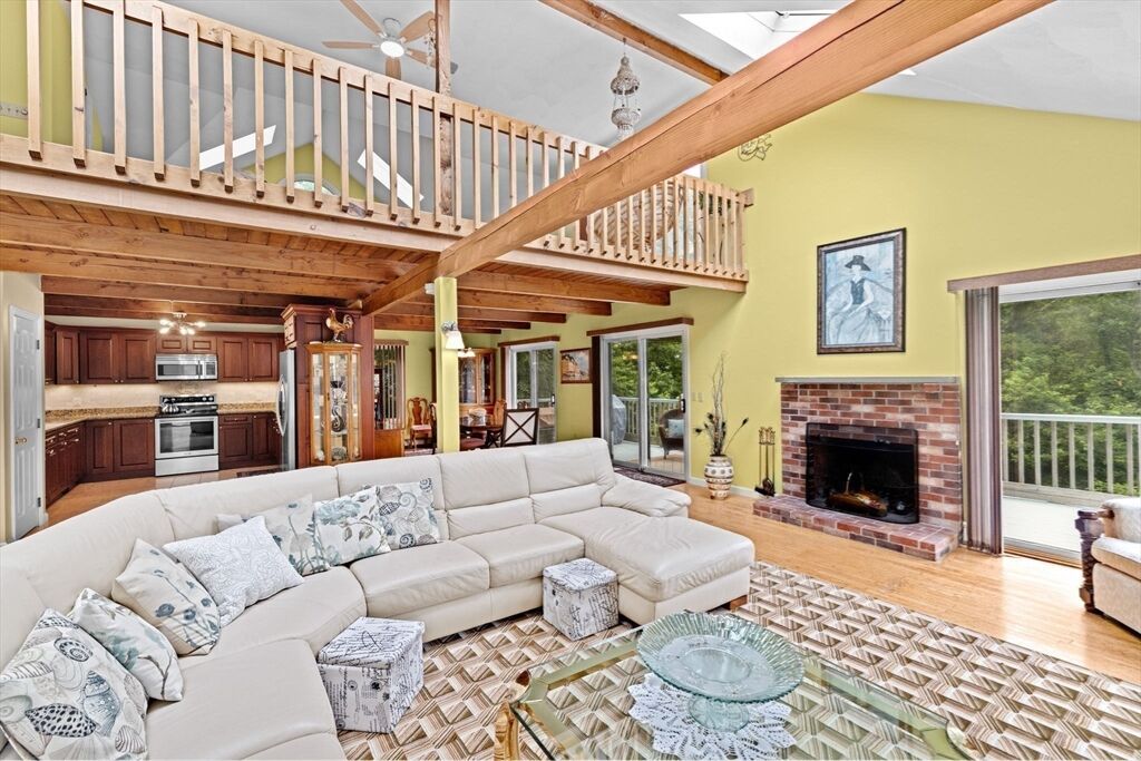 Property Photo: 15 Nonantum Rd MA 02360