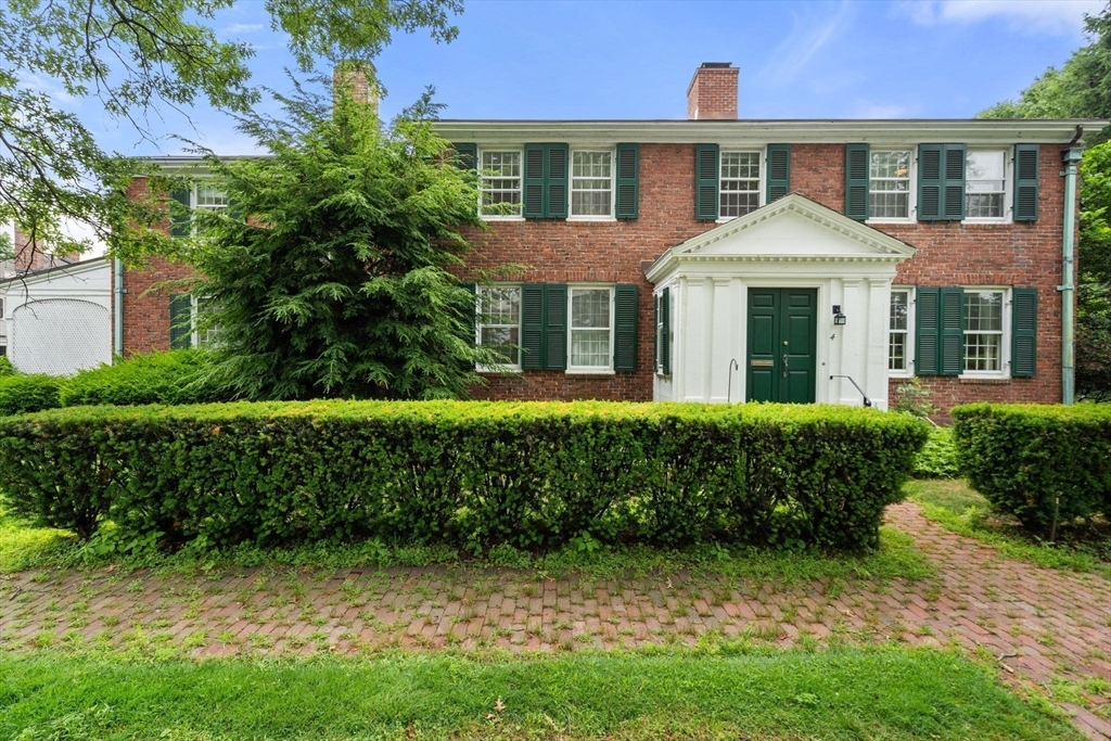 Property Photo: 4 Gray Gardens West MA 02138
