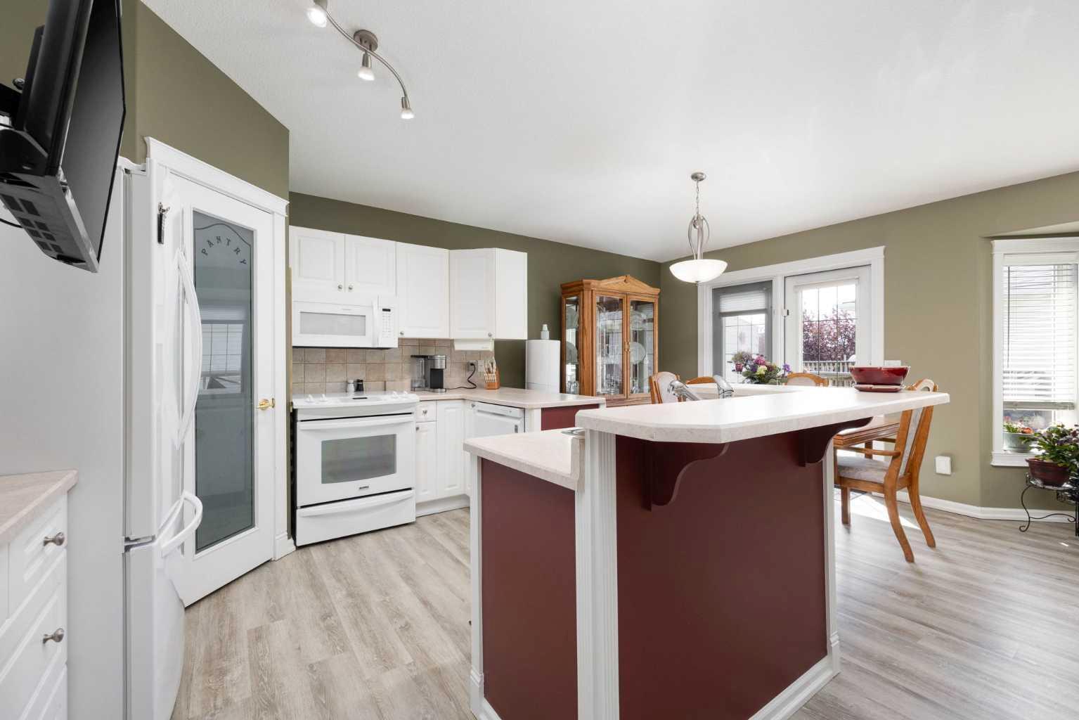 Property Photo: 264 J.w. Mann Drive 17 AB T9H 5J5