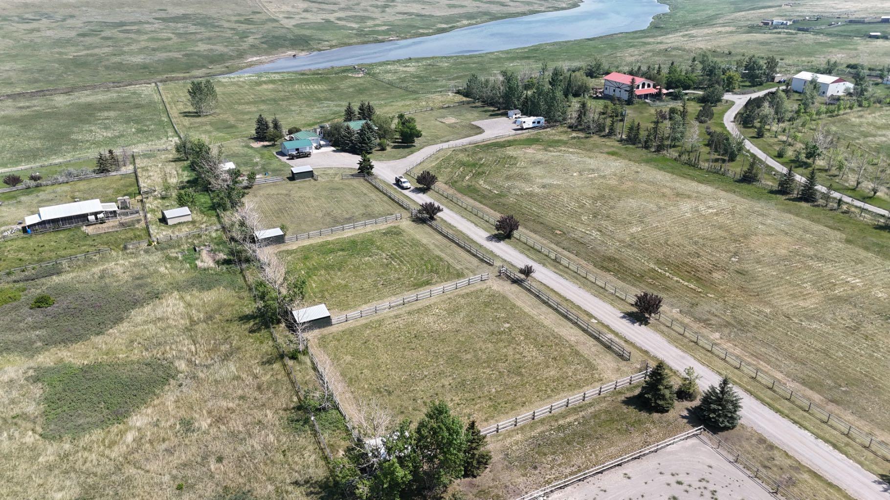 Property Photo:  562124 40 Street E  AB T1V 1N2 