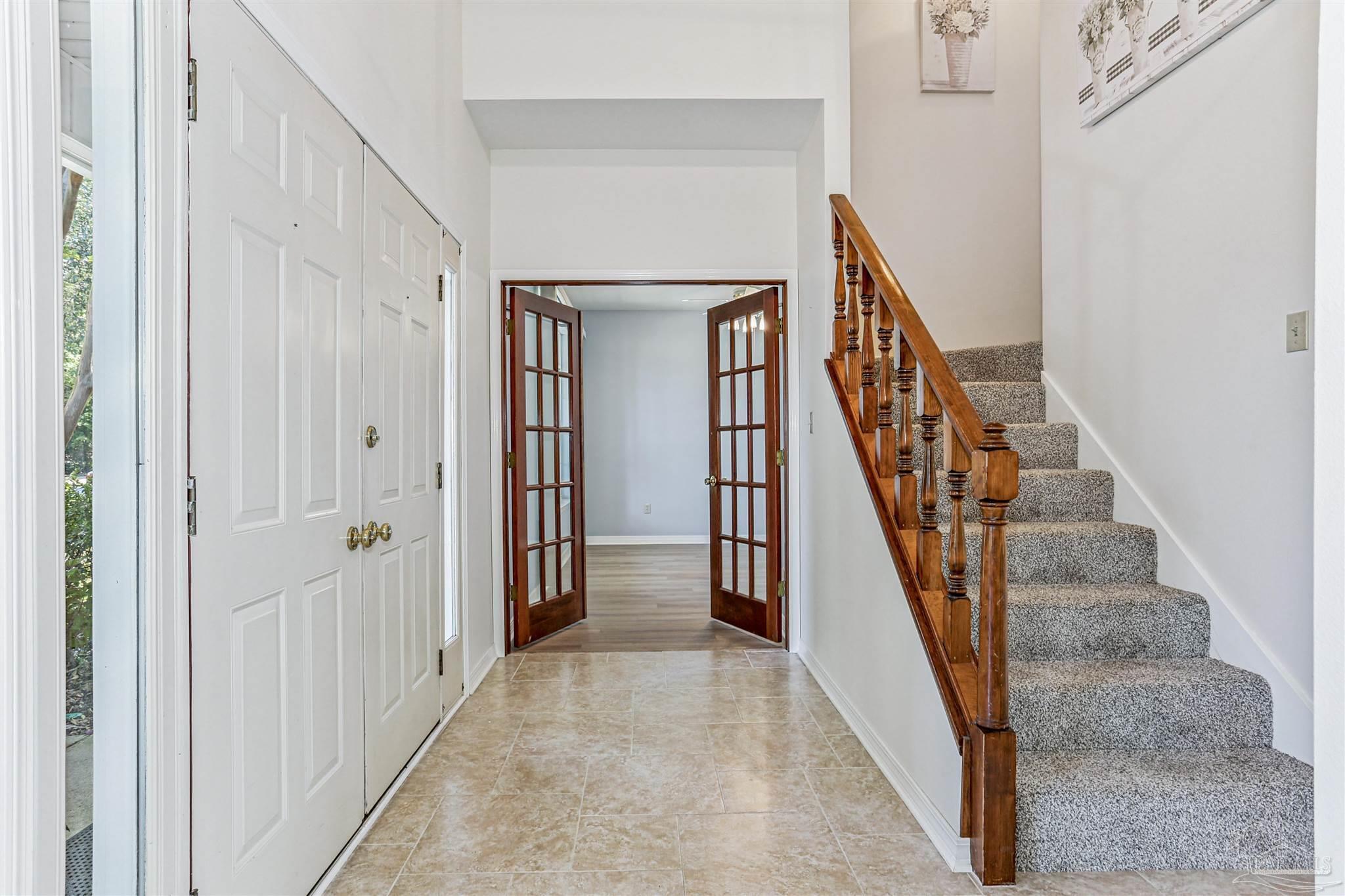 Property Photo: 968 Fleming Cir FL 32514