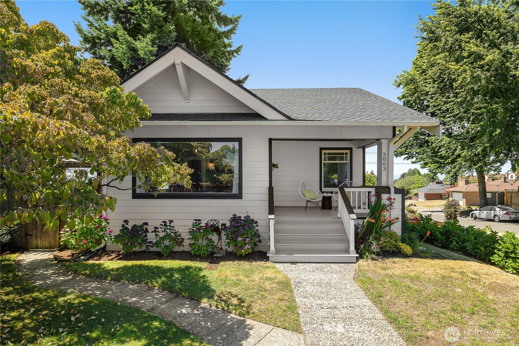 Property Photo: 3003 44th Avenue SW WA 98116