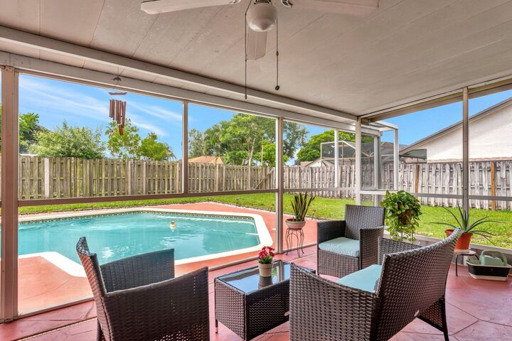 Property Photo: 9324 Gettysburg Road FL 33434