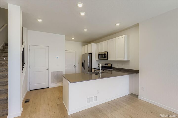 Property Photo:  6688 E 149th Avenue 3  CO 80602 