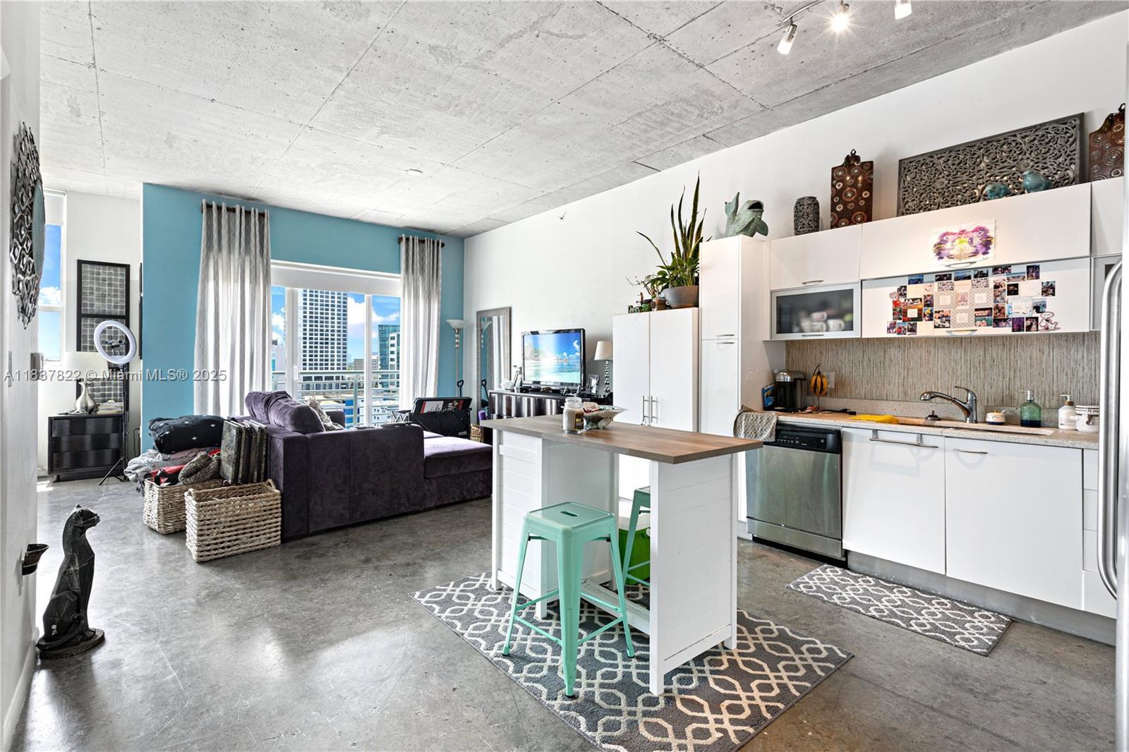 Property Photo: 133 NE 2nd Ave 1109 FL 33132